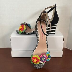 Betsey Johnson floral embellished 2.5” heels, size 8